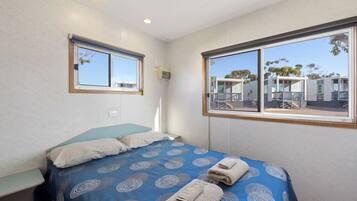 Standard 1 Bedroom Cabin - Sleeps 3