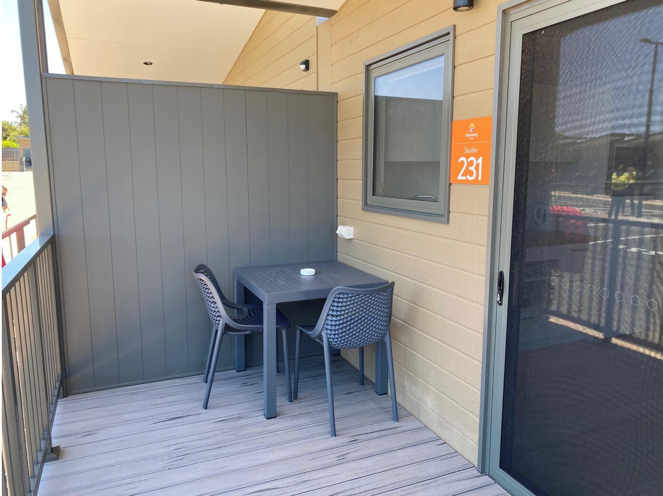 Deluxe Studio Room - Sleeps 2 | Terrace/patio
