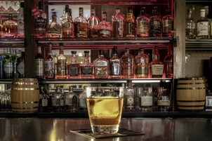 Bar (en el alojamiento)