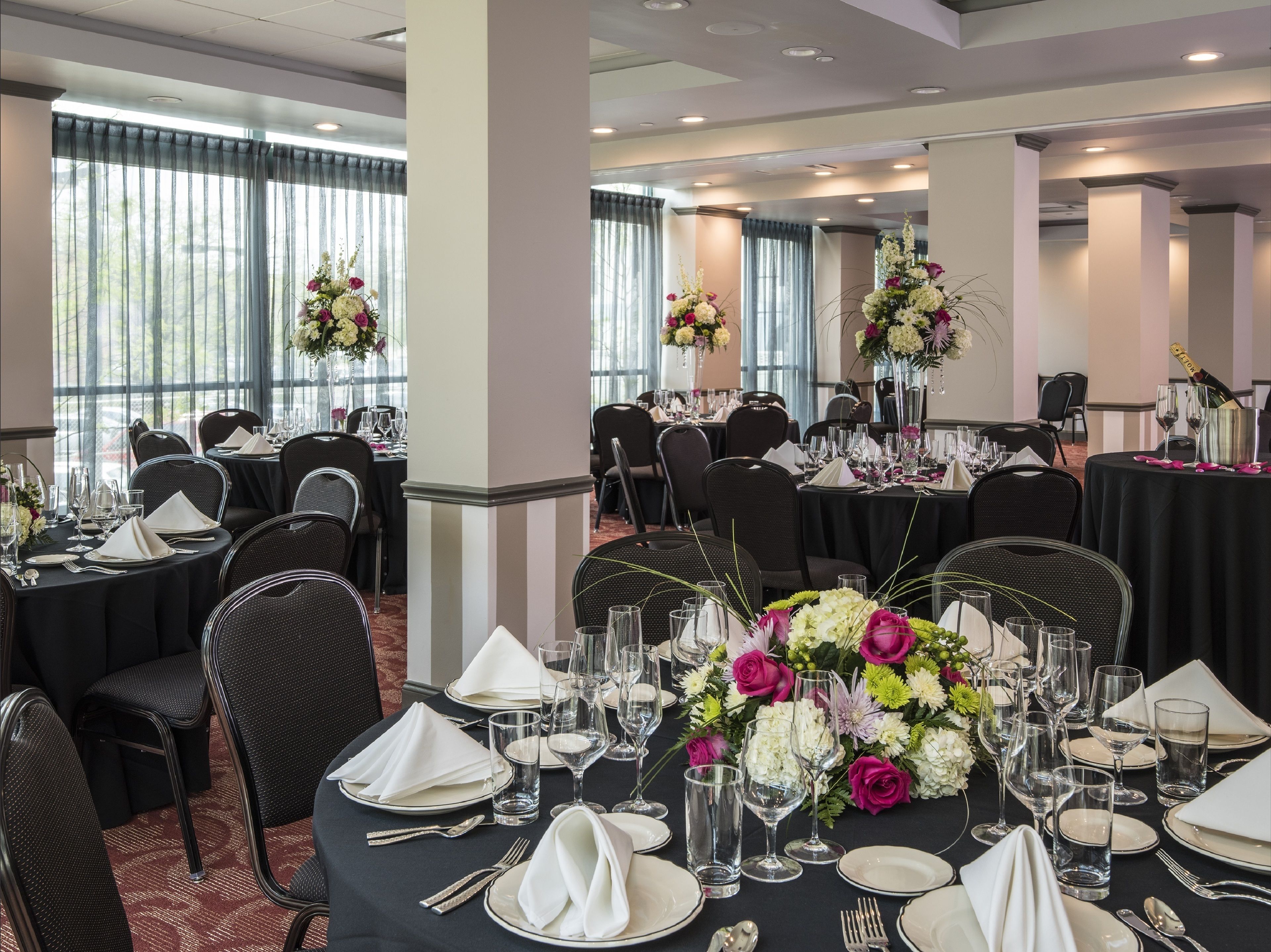 Photo - Hotel Indigo Pittsburgh East Liberty by IHG