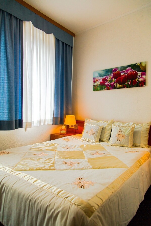 Standard dubbelrum | Gratis barnsängar, extrasängar och wi-fi