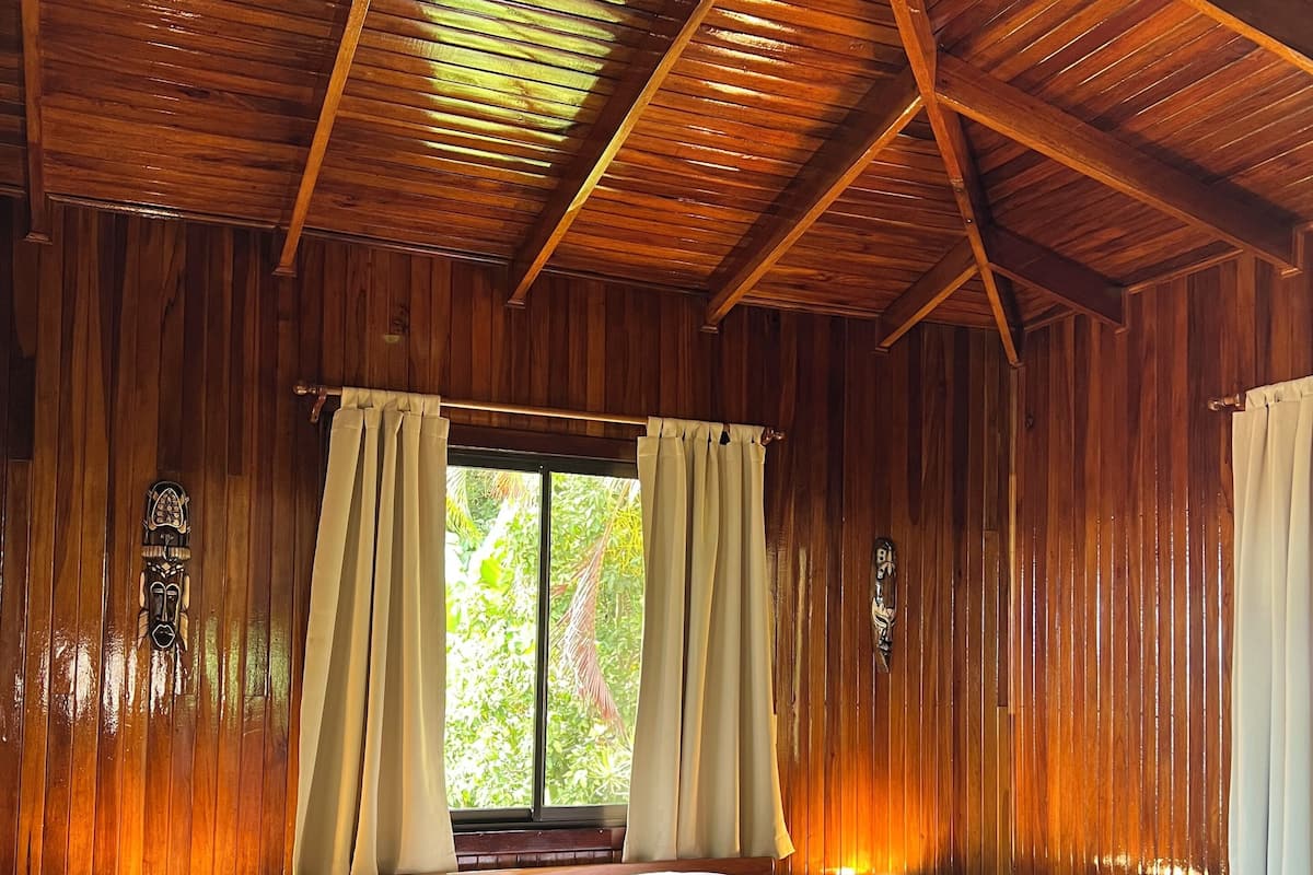 Deluxe Double Room, Balcony | Blackout drapes, free WiFi, bed sheets