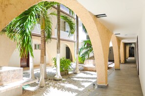 Hallway - Hotel Parador Cancun (Cancun)