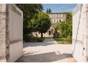 Exterior detail - La Saudade (Saint-Peray)