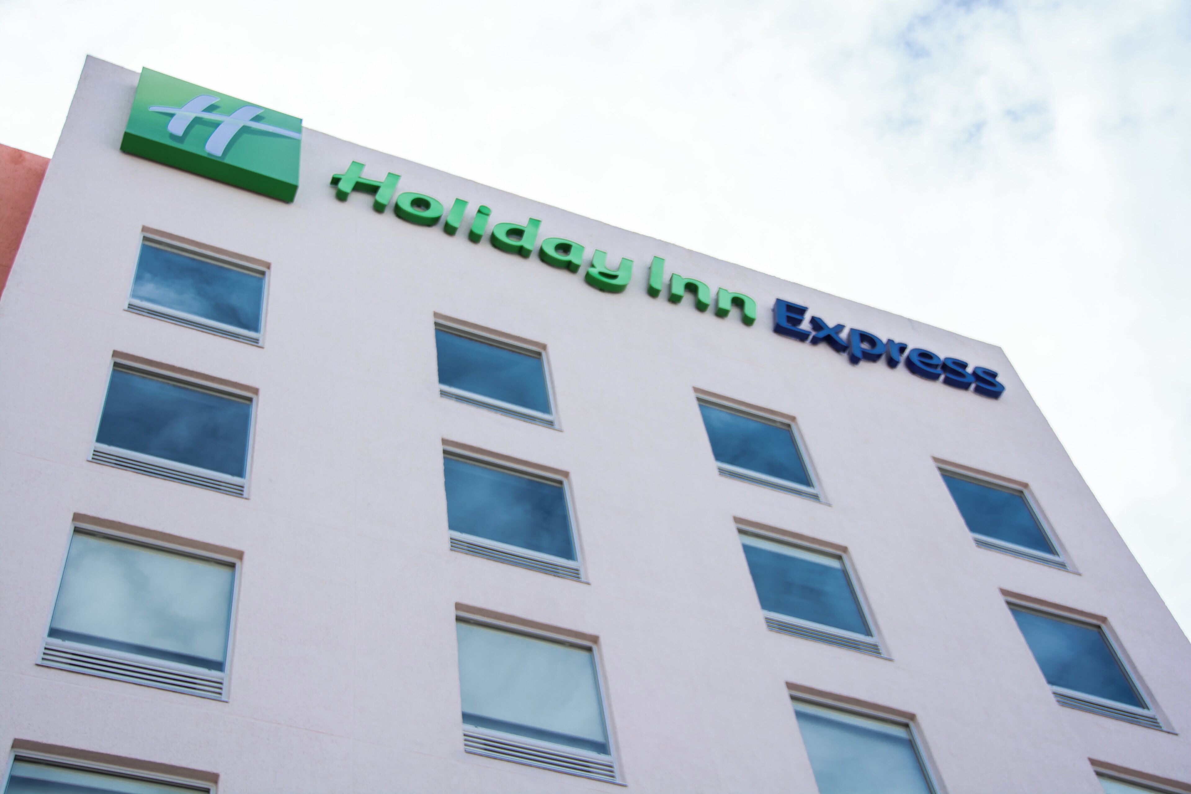 Foto - Holiday Inn Express Guadalajara Aeropuerto By Ihg