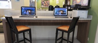 Holiday Inn Express Guadalajara Aeropuerto by IHG