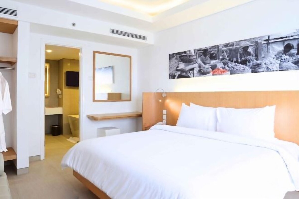 In-room safe, desk, blackout drapes, iron/ironing board (on request)
