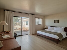 Ropa de cama de alta calidad y escritorio 