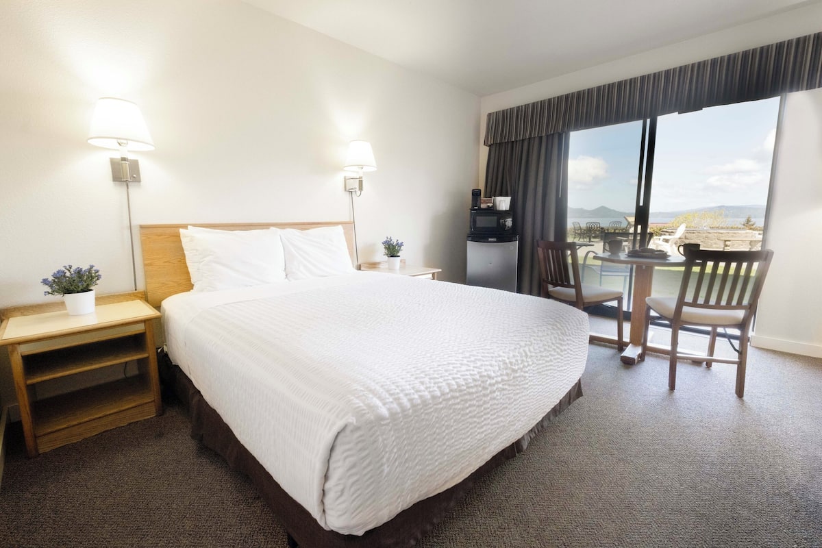 Habitación individual | Cuna de viaje, wifi gratis y ropa de cama