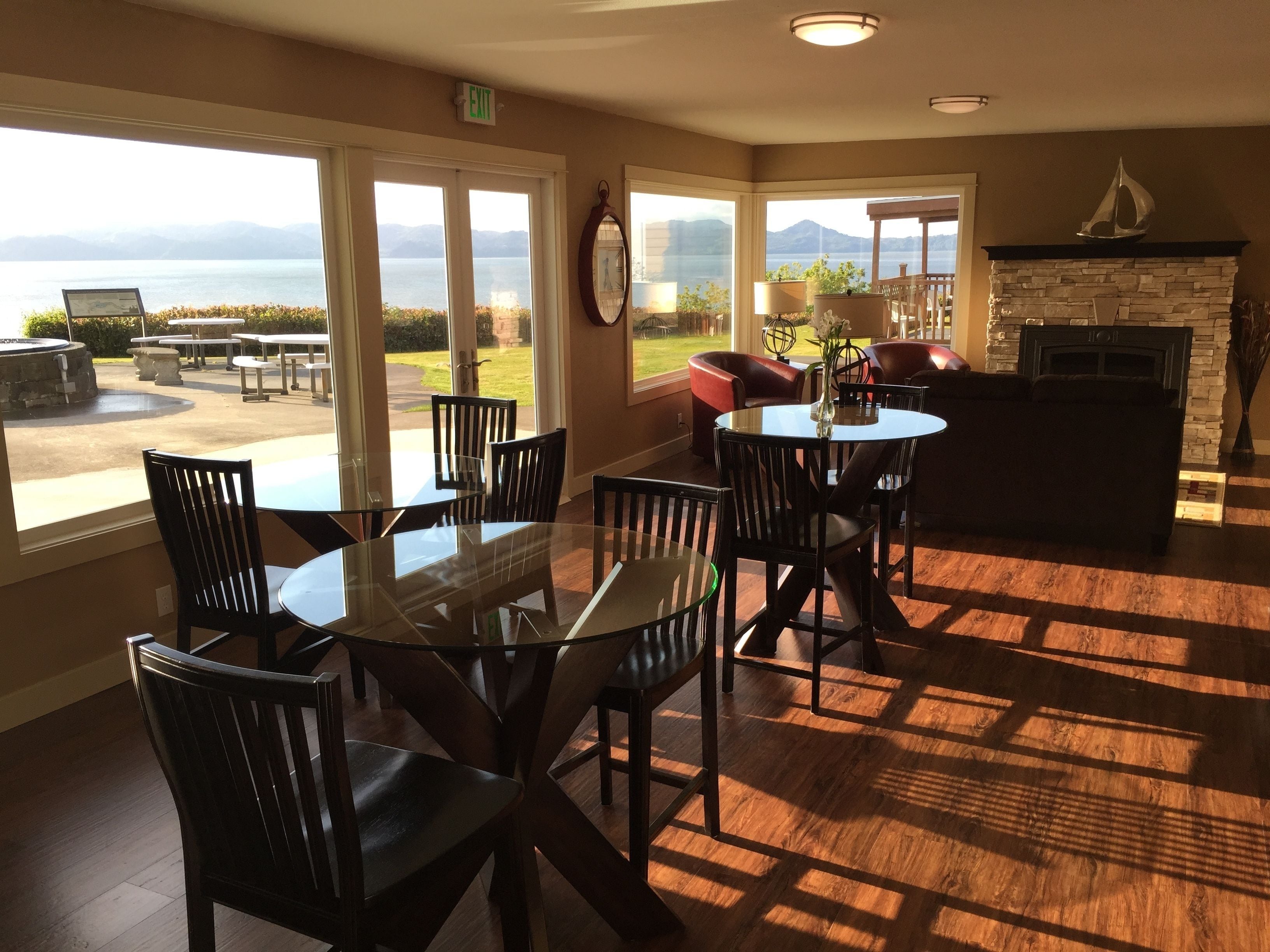 Desayuno continental gratuito y diario