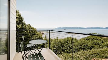 Zimmer, 1 King-Bett | Terrasse/Patio