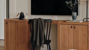Ropa de cama de alta calidad y escritorio 
