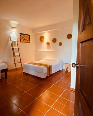 Quarto triplo clássico | Cofres nos quartos, ferros/tábuas de passar roupa, Wi-Fi de cortesia