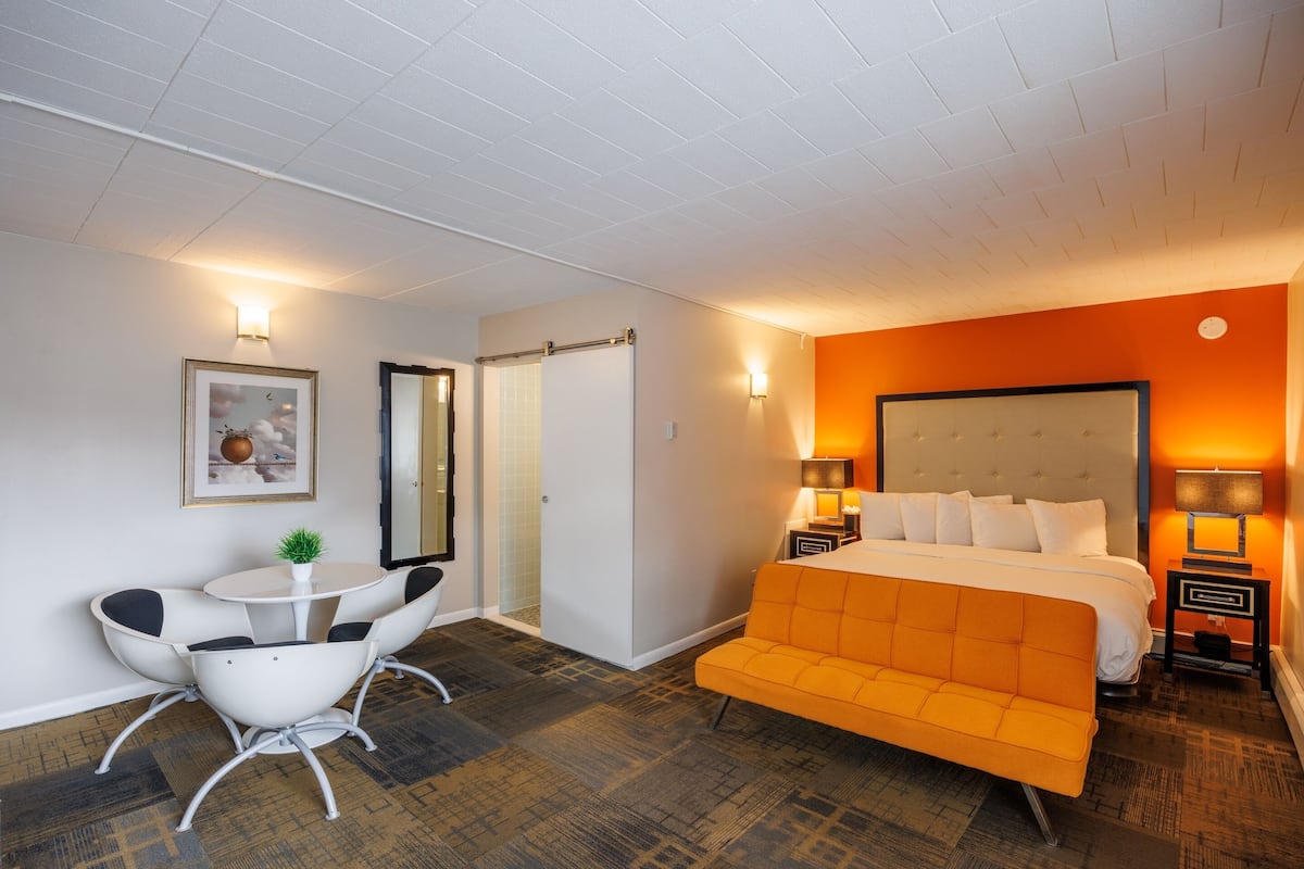 Executive Single Room, Non Smoking | 1 bedroom, premium bedding, pillowtop beds, blackout drapes