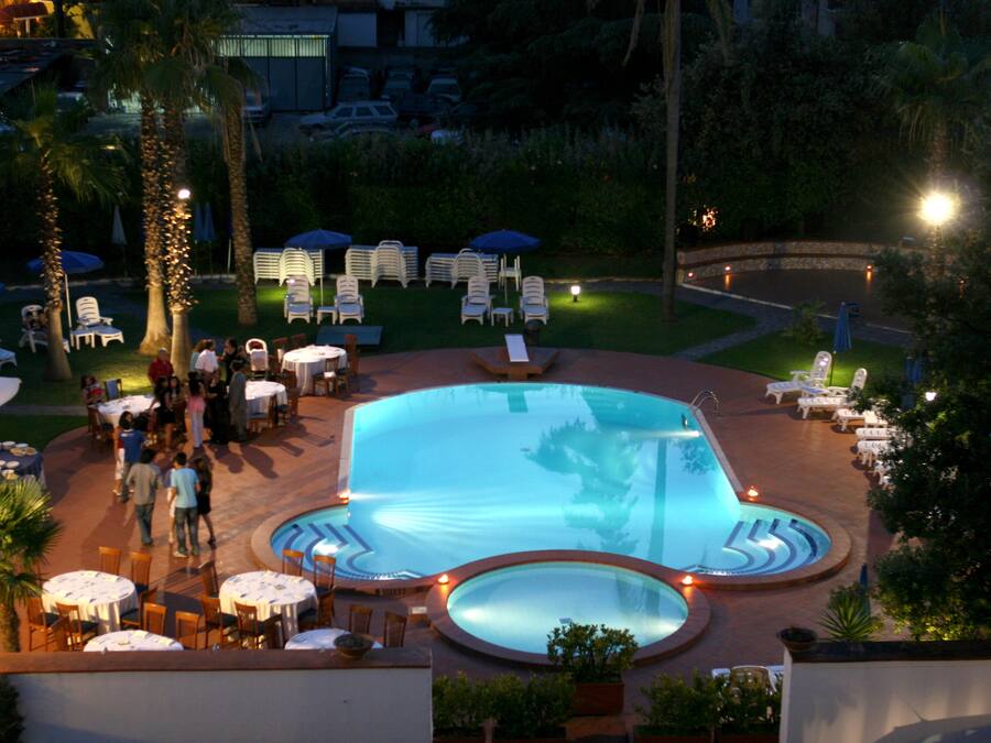 Piscina stagionale all'aperto