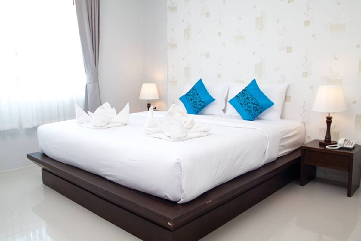 Standard Double Room Single Use, 1 Double Bed | Premium bedding, minibar, in-room safe, desk