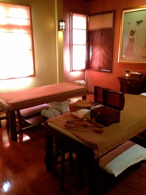 Soins de manucure et de pédicure