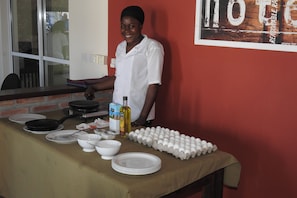 Free daily continental breakfast 