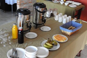 Free daily continental breakfast - Ocean Villa Heights (Brufut)