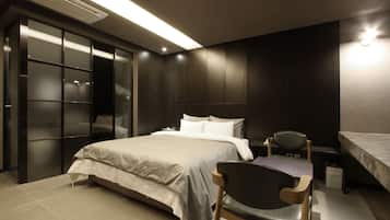 Suite | Biancheria da letto di alta qualità, minibar, ferro/asse da stiro
