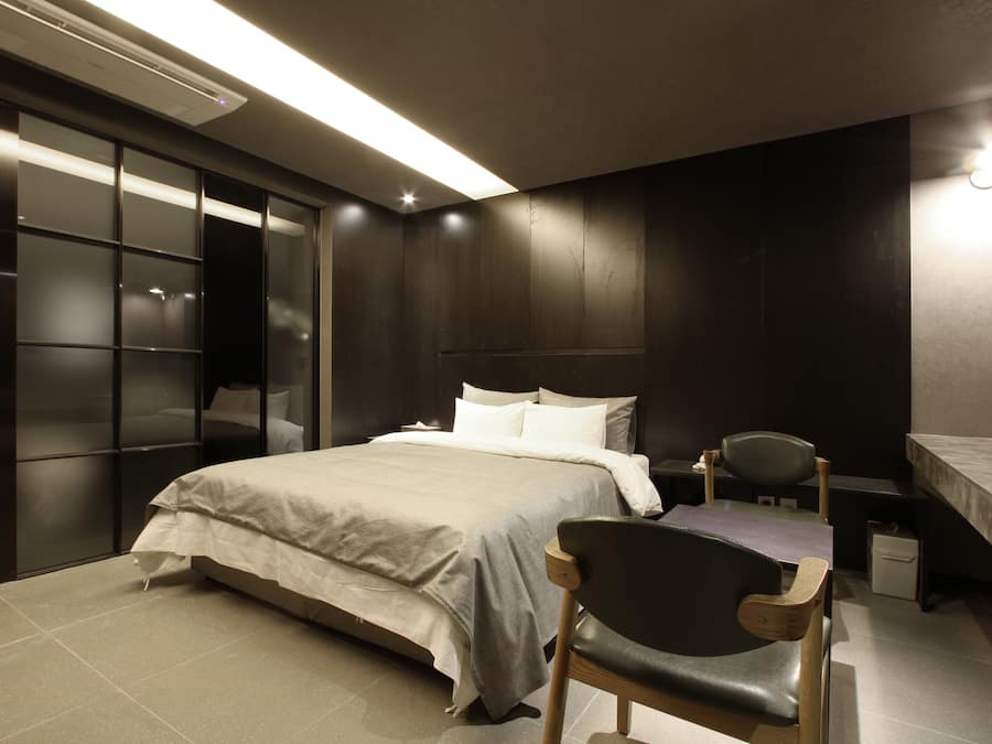 Suite | Literie de qualité, minibar, fer et planche à repasser