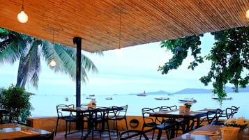 Reggeli, ebéd és vacsora, thai ételek