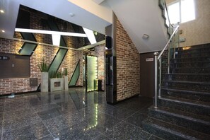 Interior - Hotel 2NE1 (Busan)