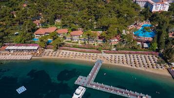 Private beach, sun loungers, beach umbrellas, beach towels