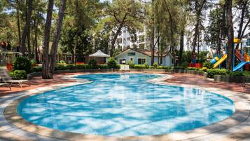 2 indoor pools, 2 outdoor pools, pool umbrellas, sun loungers