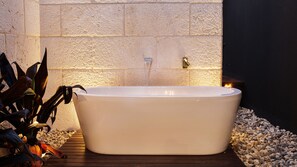 Luxe kamer, 1 slaapkamer (Montage) | Extra diep bad