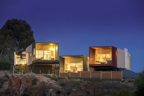 Exterior - The Frames (Paringa)