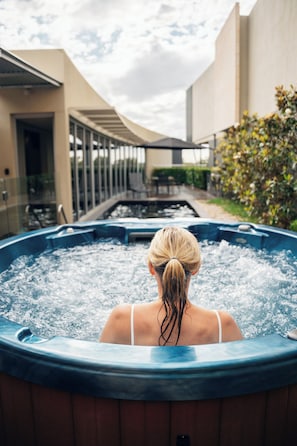 Hydrotherapy - The Frames (Paringa)