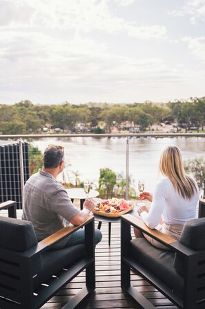 Luxury Room, 1 Bedroom (Pastiche) | Water view - The Frames (Paringa)