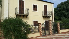 Front of property - B&B Il Sentiero (Syracuse)