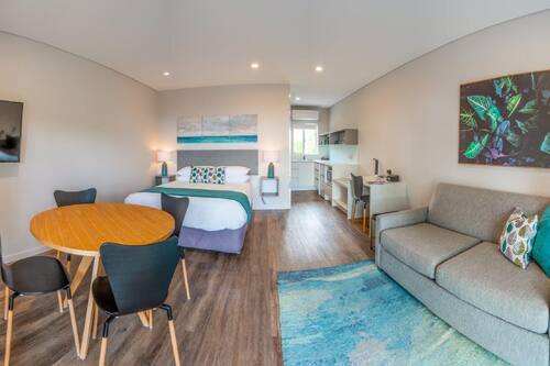 Deluxe Studio, 1 Queen Bed with Sofa bed, Garden View | Premium bedding, pillowtop beds, individually decorated