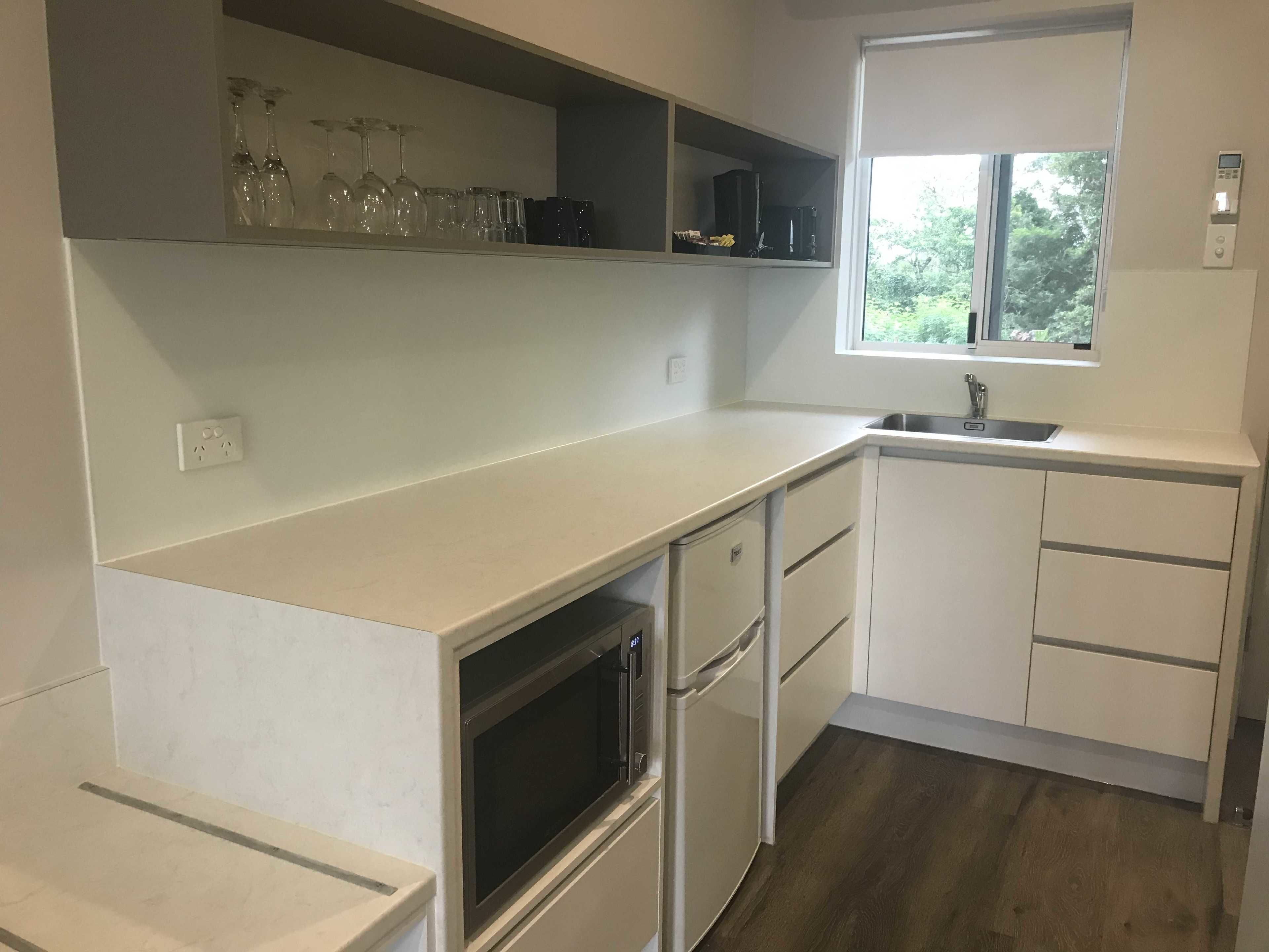 deluxe studio, 1 queen bed with sofa bed, garden view | private kitchenette | fridge, coffee/tea maker, electric kettle, toaster