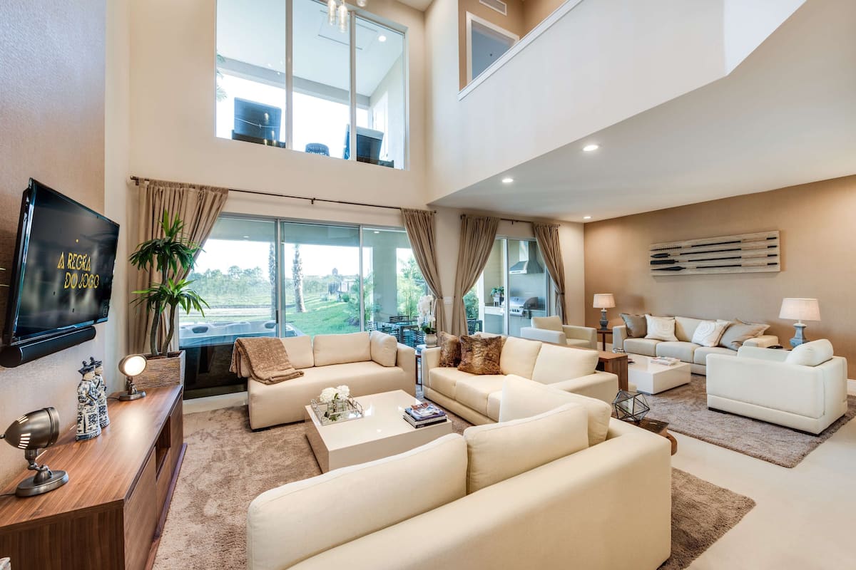 Biệt thự Superior, 3 phòng ngủ, không hút thuốc, quang cảnh hồ bơi (2 Floors) | Nệm có lớp đệm bông, két bảo mật tại phòng, bàn, màn/rèm cản sáng 