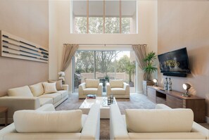 Villa, 3 Bedrooms, Non Smoking, Resort View (3 Floors)