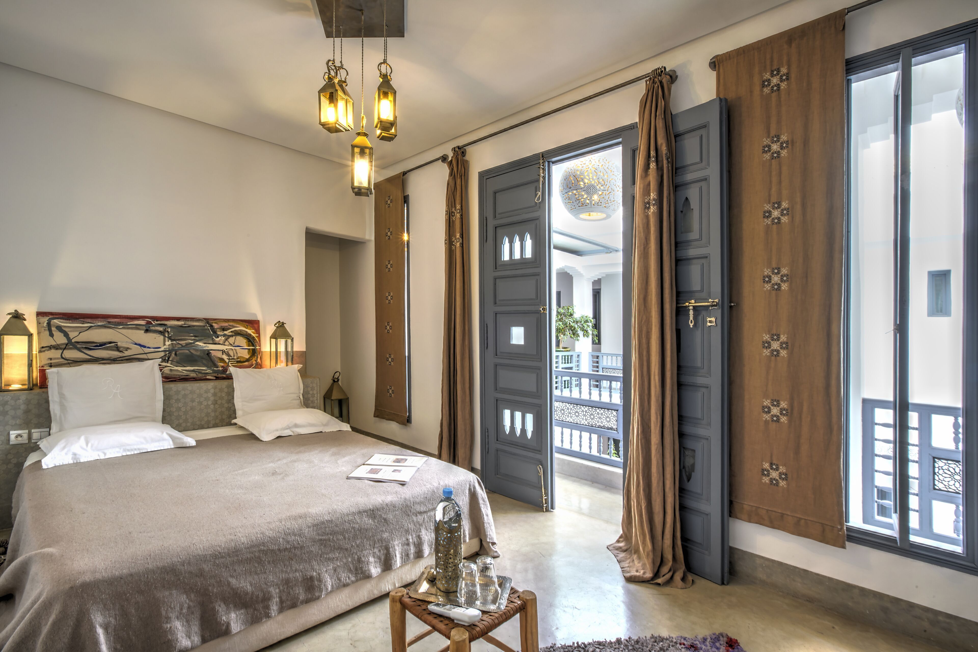 Premium bedding, in-room safe, individually decorated