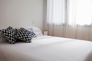 Huoneisto, 2 makuuhuonetta (Two Bedroom and 2 Bathroom) | Ylelliset vuodevaatteet, untuvapeitot, pillowtop-patjalliset sängyt