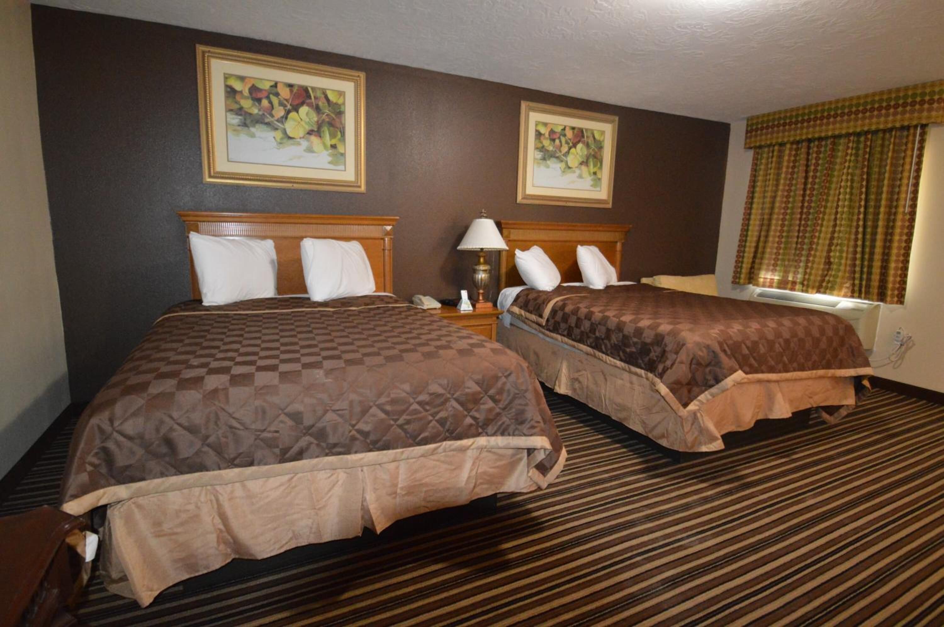 Pimennysverhot, ilmainen Wi-Fi, vuodevaatteet