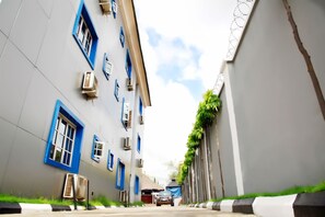 Exterior - Western Dreams Hotel (Abuja)