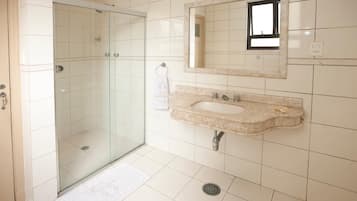 Shower, towels