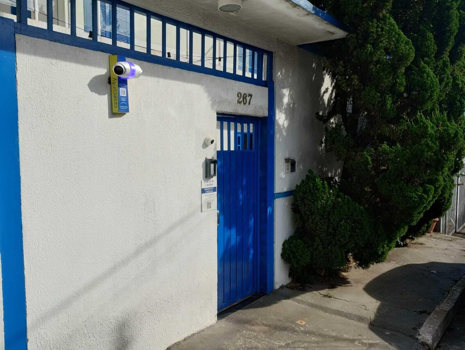 Fachada da propriedade
