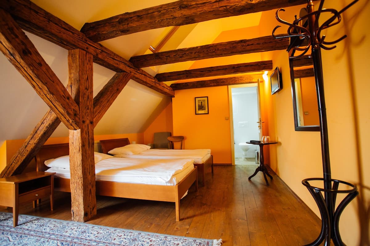 Standard Triple Room | Cribs (free), WiFi (free), individually decorated