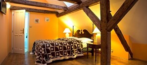 Standard Double Room | Individually decorated, individually furnished, free cribs/infant beds - Da Antonio Residence (Skvorec)