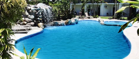 Piscine extérieure