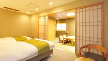 Traditional Twin Room (2 bed + Futon) for Japanese Cuisine | Desk, free WiFi, bed sheets