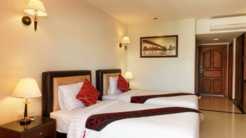 Camera Superior, balcone | Biancheria da letto di alta qualità, minibar, una cassaforte in camera