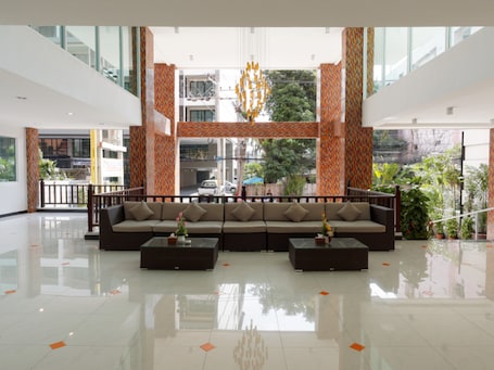 Hall. Pattaya Blue Sky